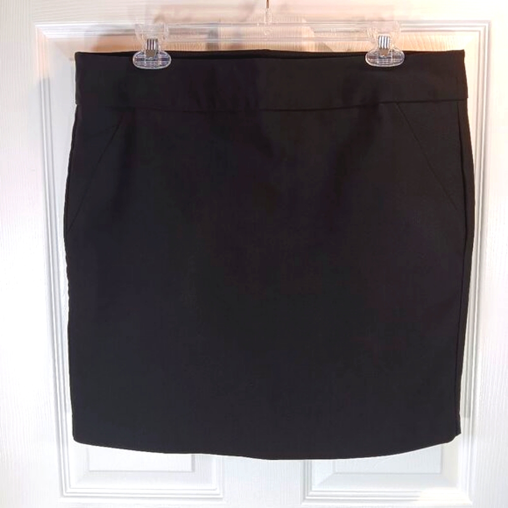 NWOT Eclipse Women's Black Mini Skirt Size XL Minimalist